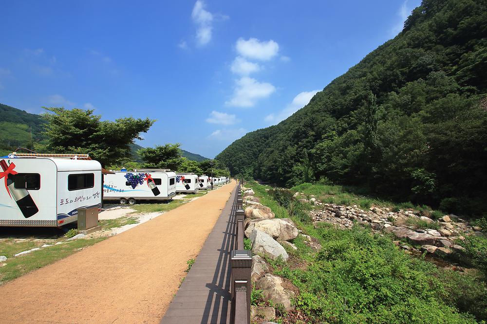 경북 치산관광지 카라반캠핑장 소개