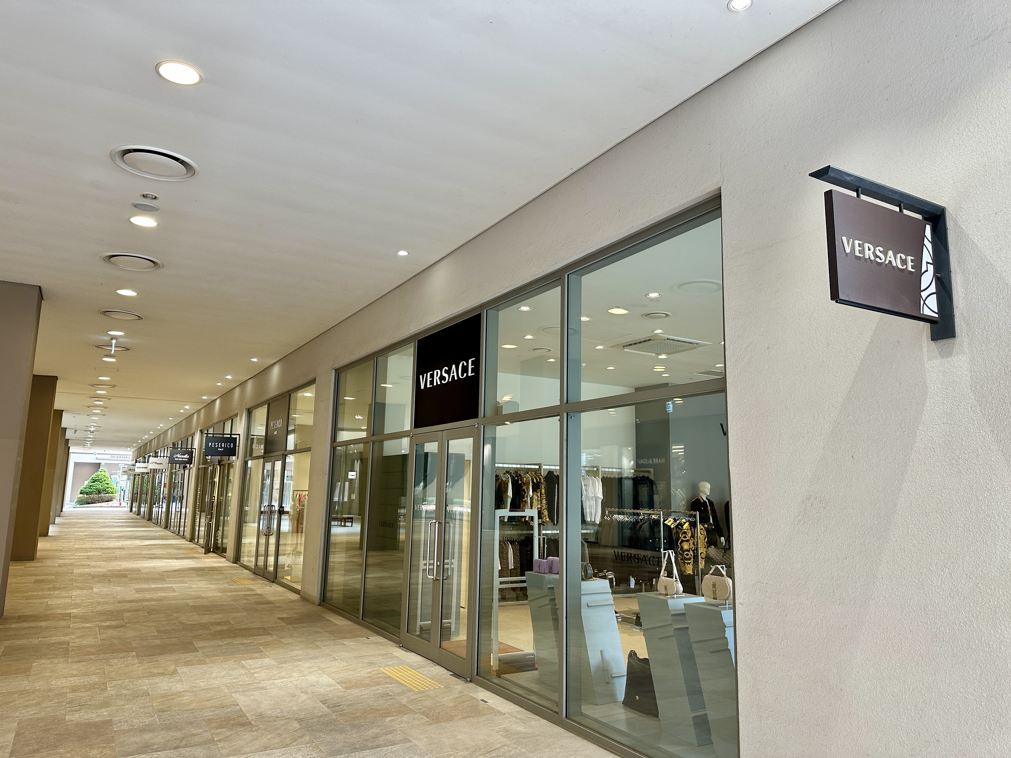 이천프리미엄 아울렛 명품 베르사체