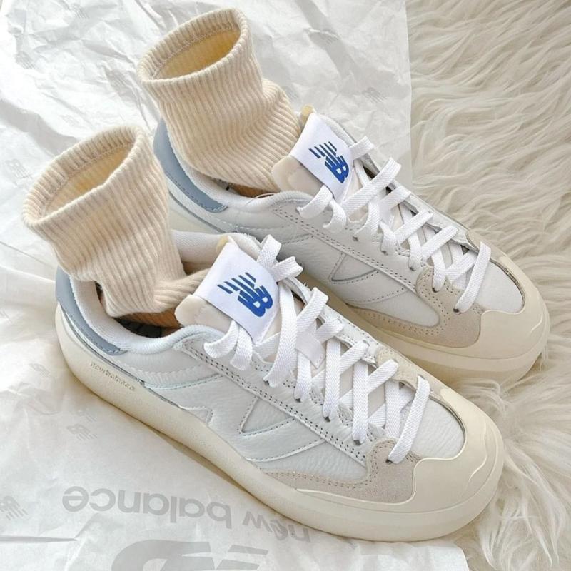 뉴발란스 CT302 아이유 운동화 문빔 화이트리플렉션 (뉴발302)