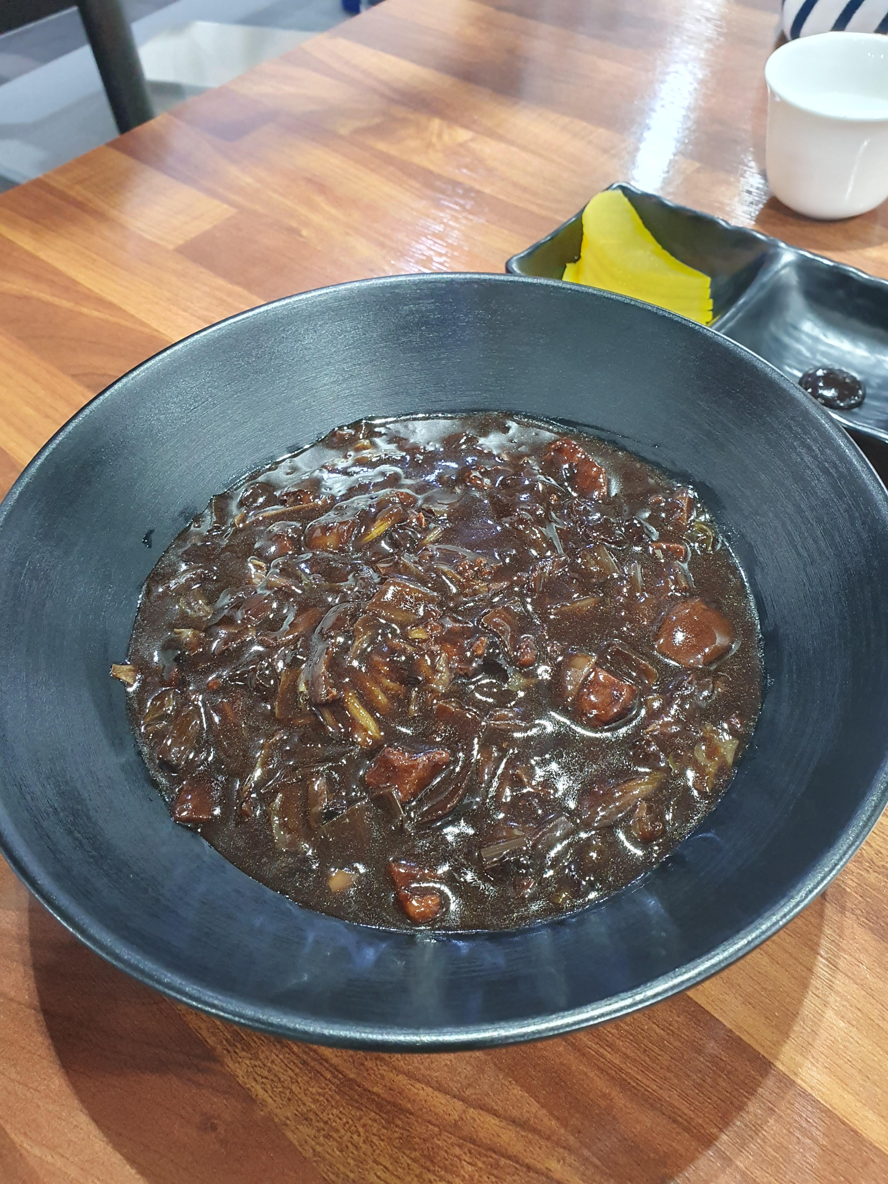 원내동 산동성 짜장면 입니다.