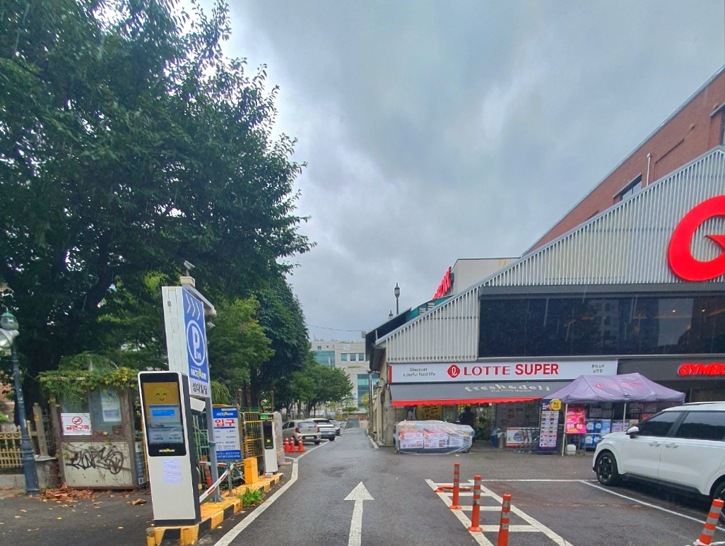 성대빌딩-주차장은-나이스파크가-운영합니다.