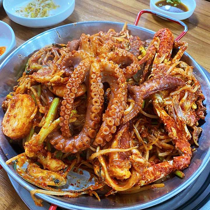 뚝섬 성수 가게 해물탕 아귀수육 알찜 전복 버터구이 뚝섬해물탕 맛집 추천