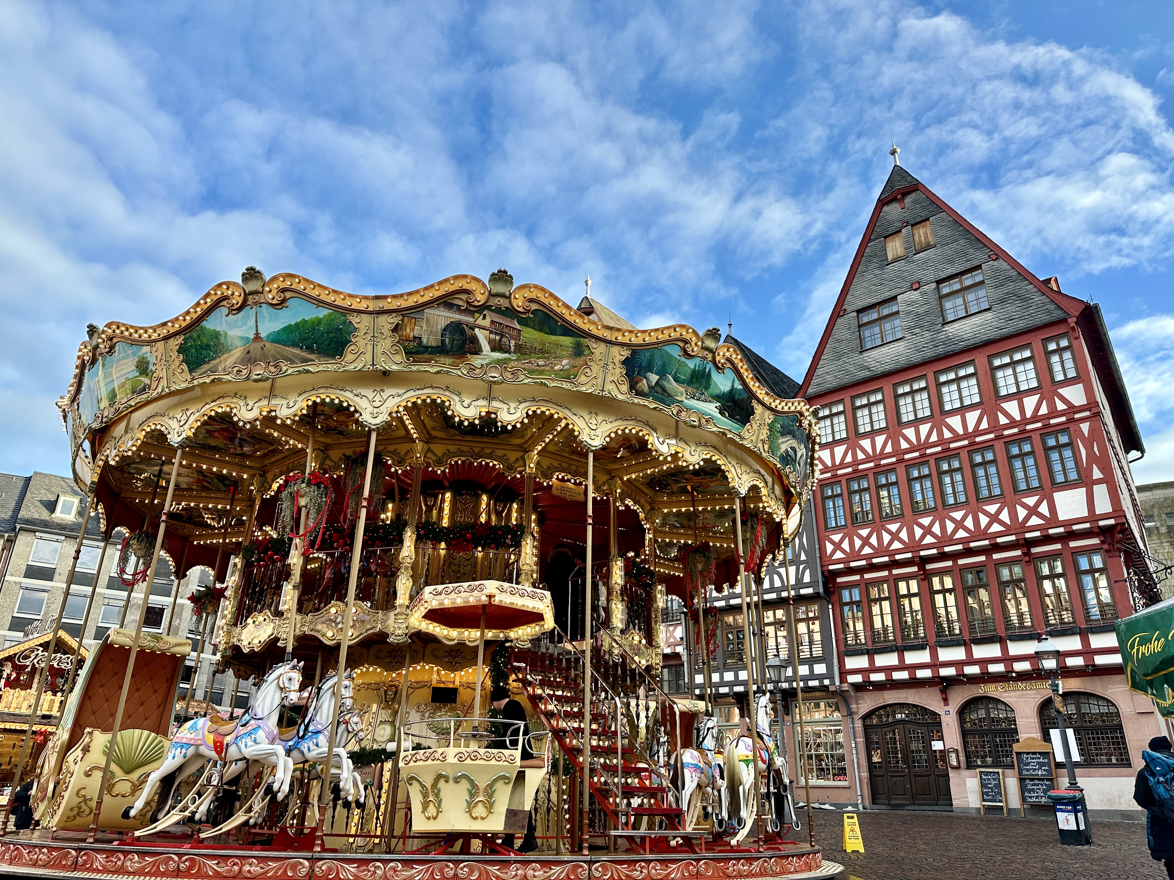 뢰머광장 회전목마