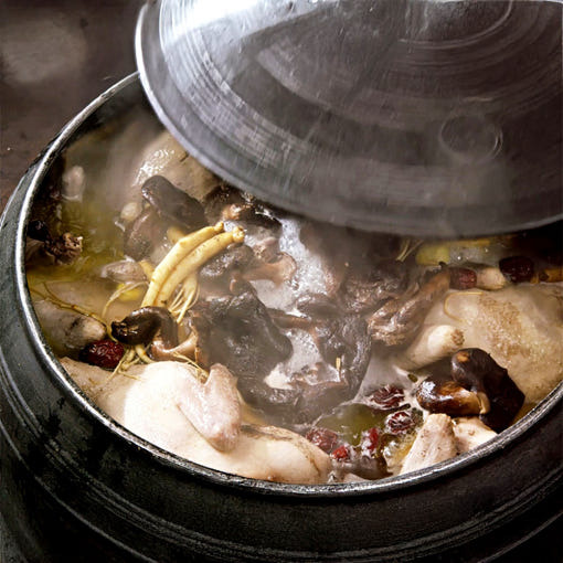 유황먹은능이오리백숙 조리 과정