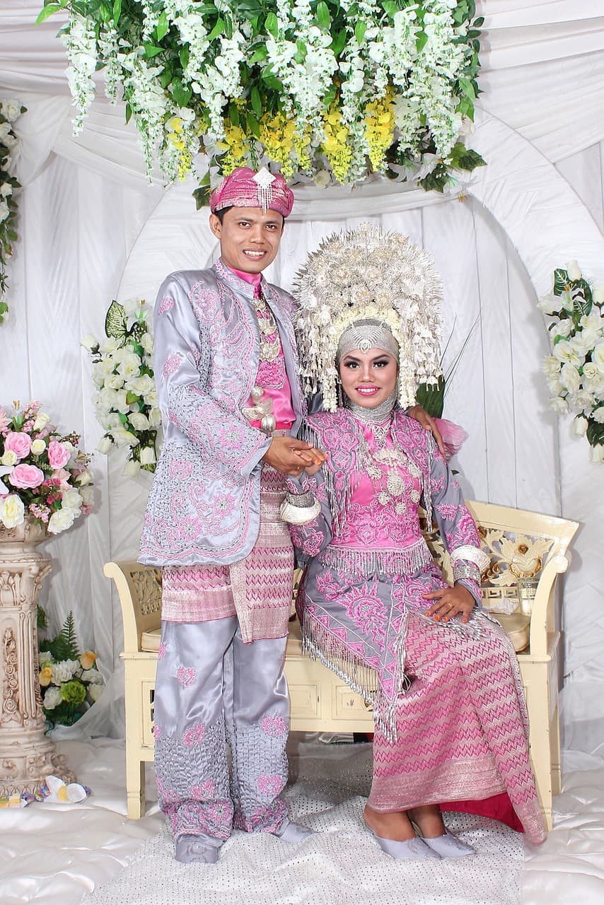 캐나다 이누이트족: 전통 의상과 얼음 조각 의식