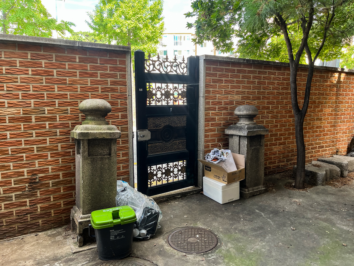 군인아파트에 남은 서촌 옥인동 벽수산장 흔적