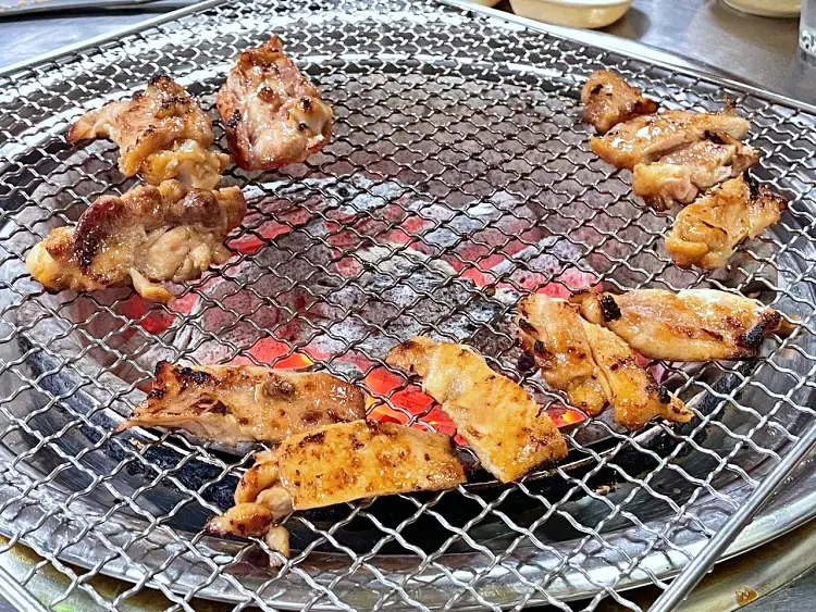 신계숙의 맛터싸이클 다이어리 61년 노포 숯불로 굽는 닭갈비 맛집 추천