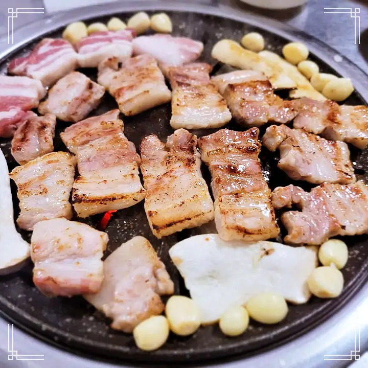 토요일은 밥이좋아 군포 당동 된장박이 삼겹살 맛집 생삼겹 통삼겹 된장에 넣어 숙성 나만 알고싶은 현지인 추천 토밥 좋아 방송정보