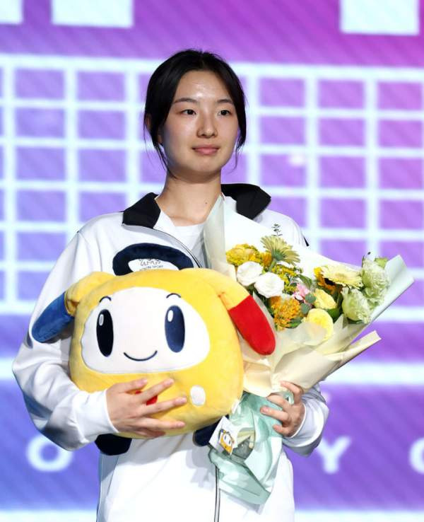 송은채 배구선수 프로필 총정리｜나이 학력 연봉 포지션까지&hellip;도로공사 라이징 스타의 모든 것