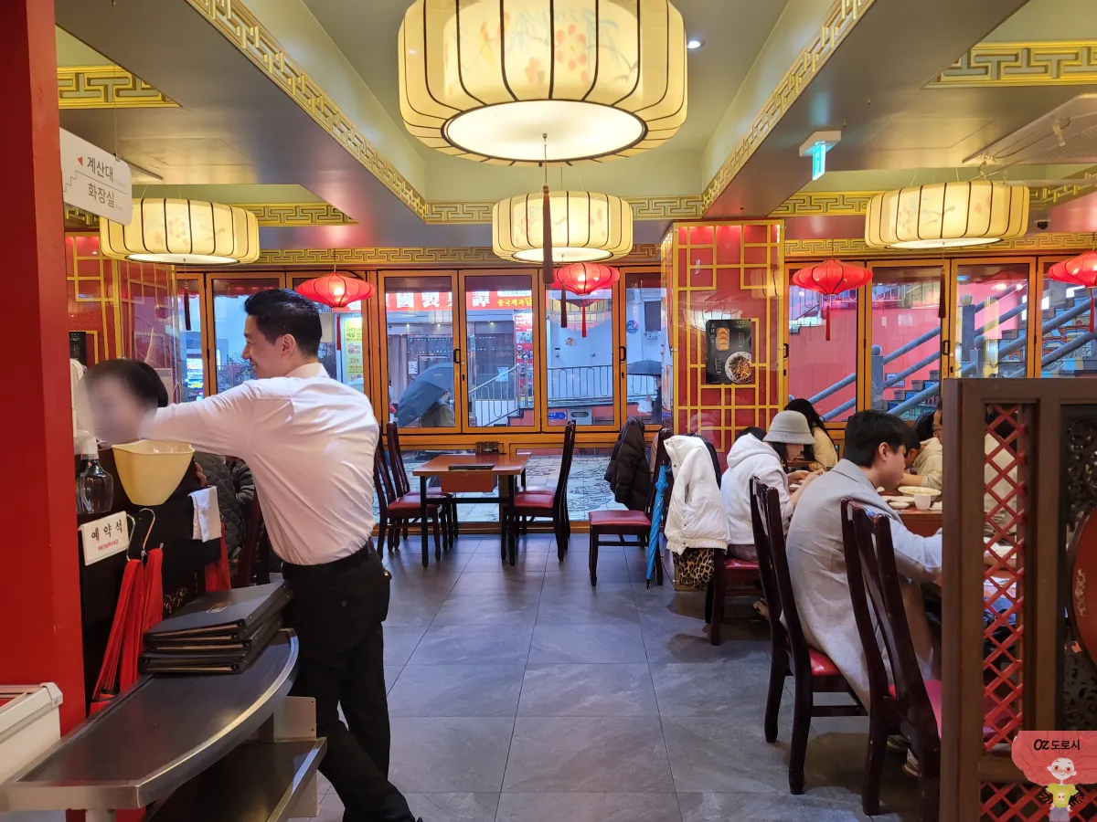 인천-차이나타운-중식당-연경-2층-내부모습