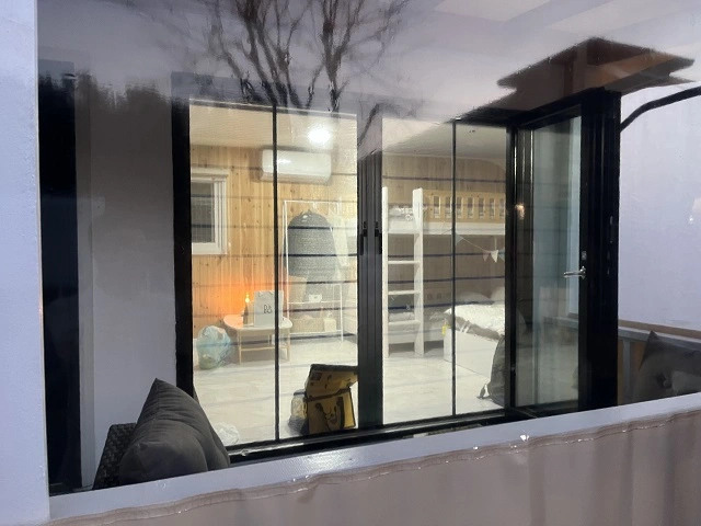 초이스캠프 카라반 6호 자리 실내