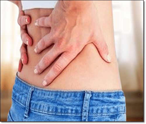 허리가 아픈 남성