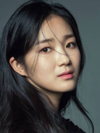 김혜윤의 파격 변신