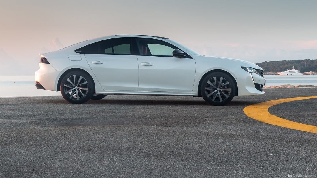 푸조 508 리콜 측면사진 출처 다음자동차