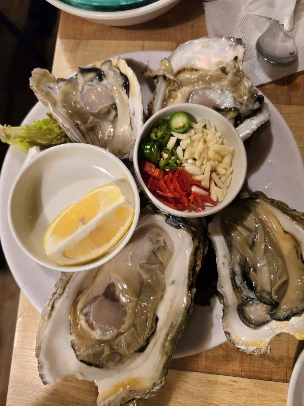 서촌계단집 자연산 석화