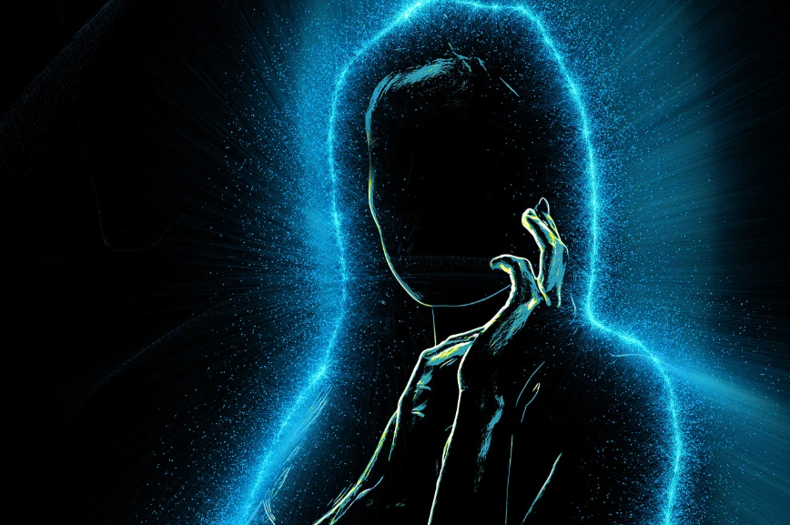 KBS2 드라마 《은애하는 도적님아》에서 여성으로 재해석된 홍길동이 푸른 도술 에너지를 뿜어내며 정체를 감추고 있는 신비로운 실루엣