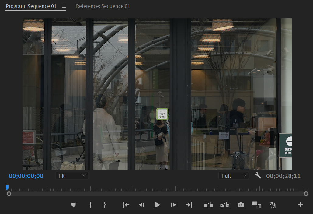 프리미어 프로 상에서 중앙부가 크롭된 이미지