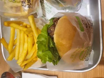 프랭크버거 메뉴 가격 추천 치즈버거 사이즈_20