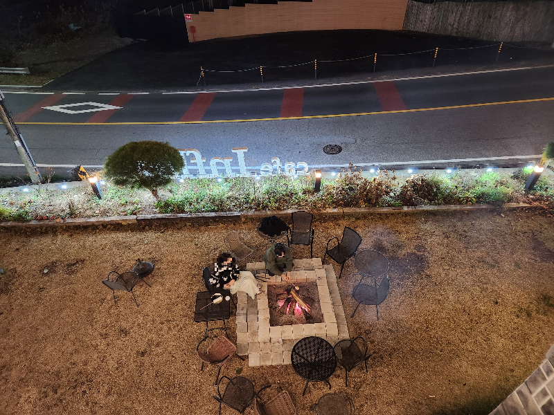 인플럭스 카페 불멍