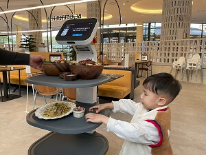 서빙로봇모습