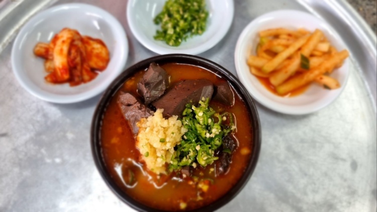 생생정보 남이 할매 봄나물밥상 소구레국밥