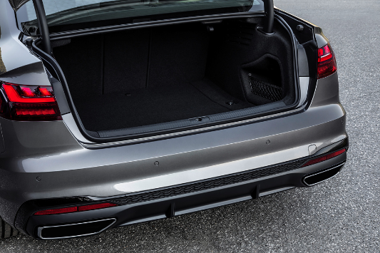 아우디 A4 외부디자인