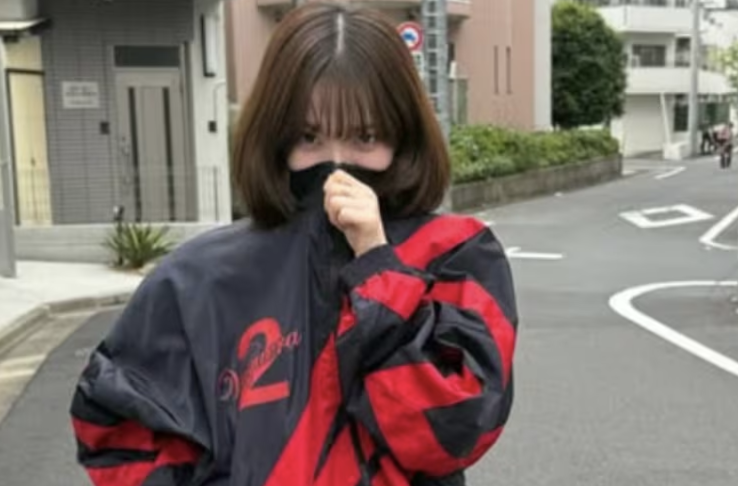 카리나 2번 점퍼 논란, VAQUERA 브랜드 가격과 정치 프레임 논쟁 총정리