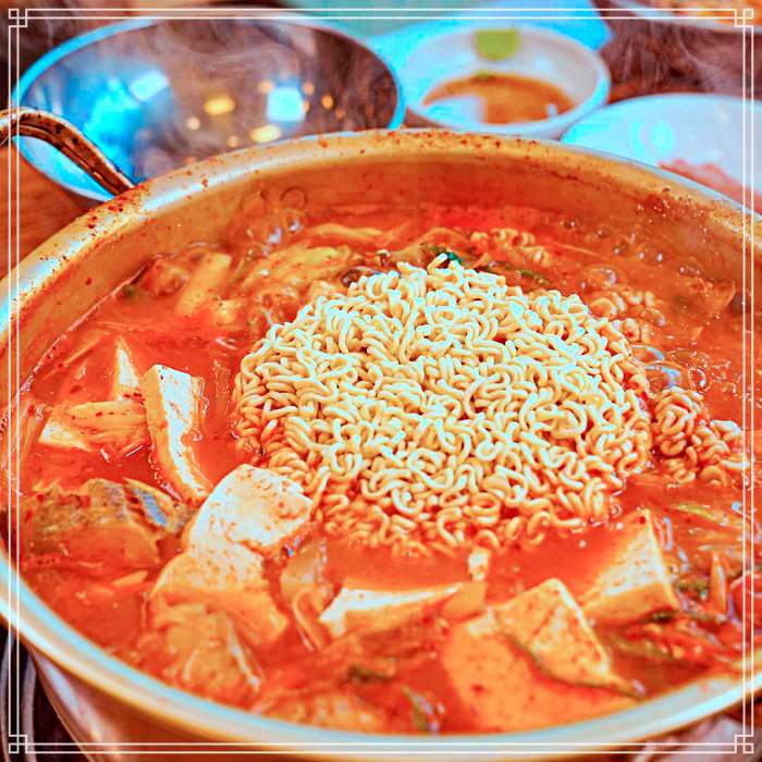 송파, 방이 맛집 푸짐함의 진수, 꽉 찬 살과 얼큰한 국물의 시골 동태탕