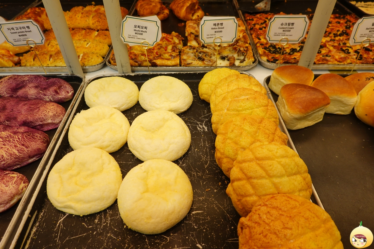 블루베리크림치즈 & 자색고구마빵