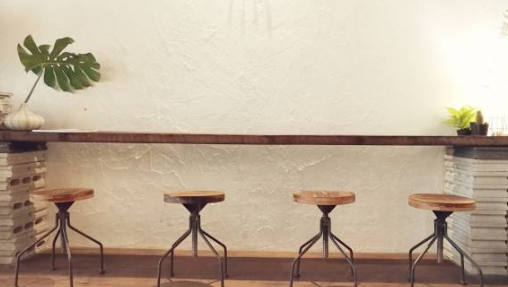 같은 카페, 같은 자리에 앉아도 매일 다른 문장이 나오는 이유