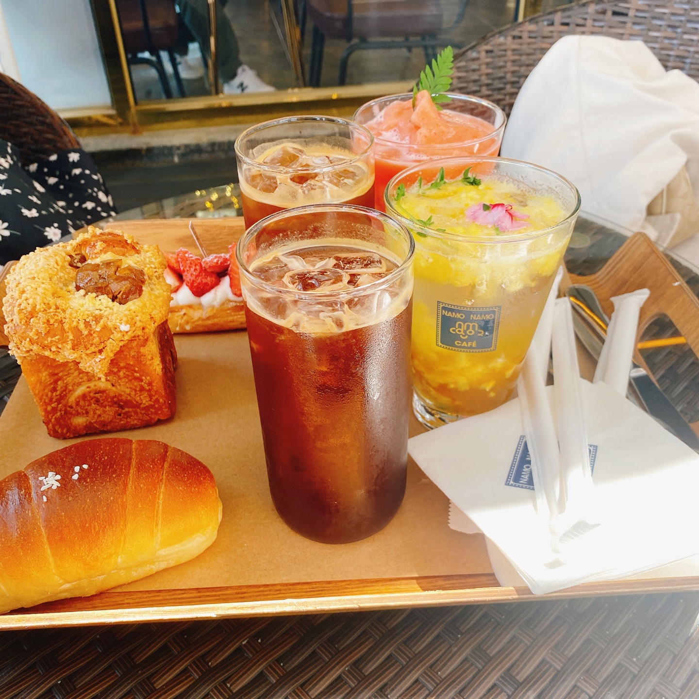 제주 도두 무지개 해안도로 도두봉 해수파크 포토존 비행기 제주공항근처 카페 나모나모베이커리