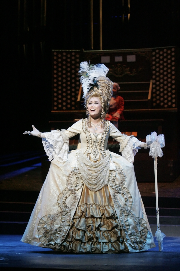 신영숙 뮤지컬 무대