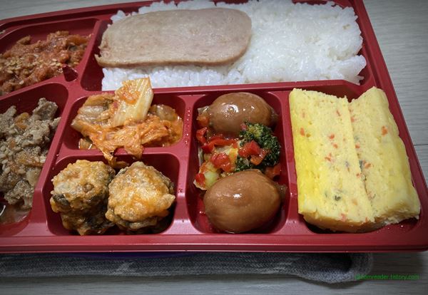 세븐일레븐 도시락의정석 돼지불고기편 2022년 5월, 8월 반찬들