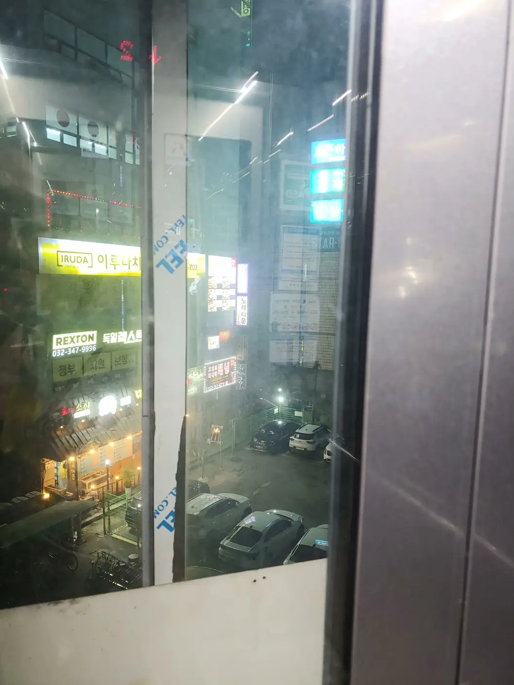 역곡-남부역-CGV-가는-길-엘레베이터-타기