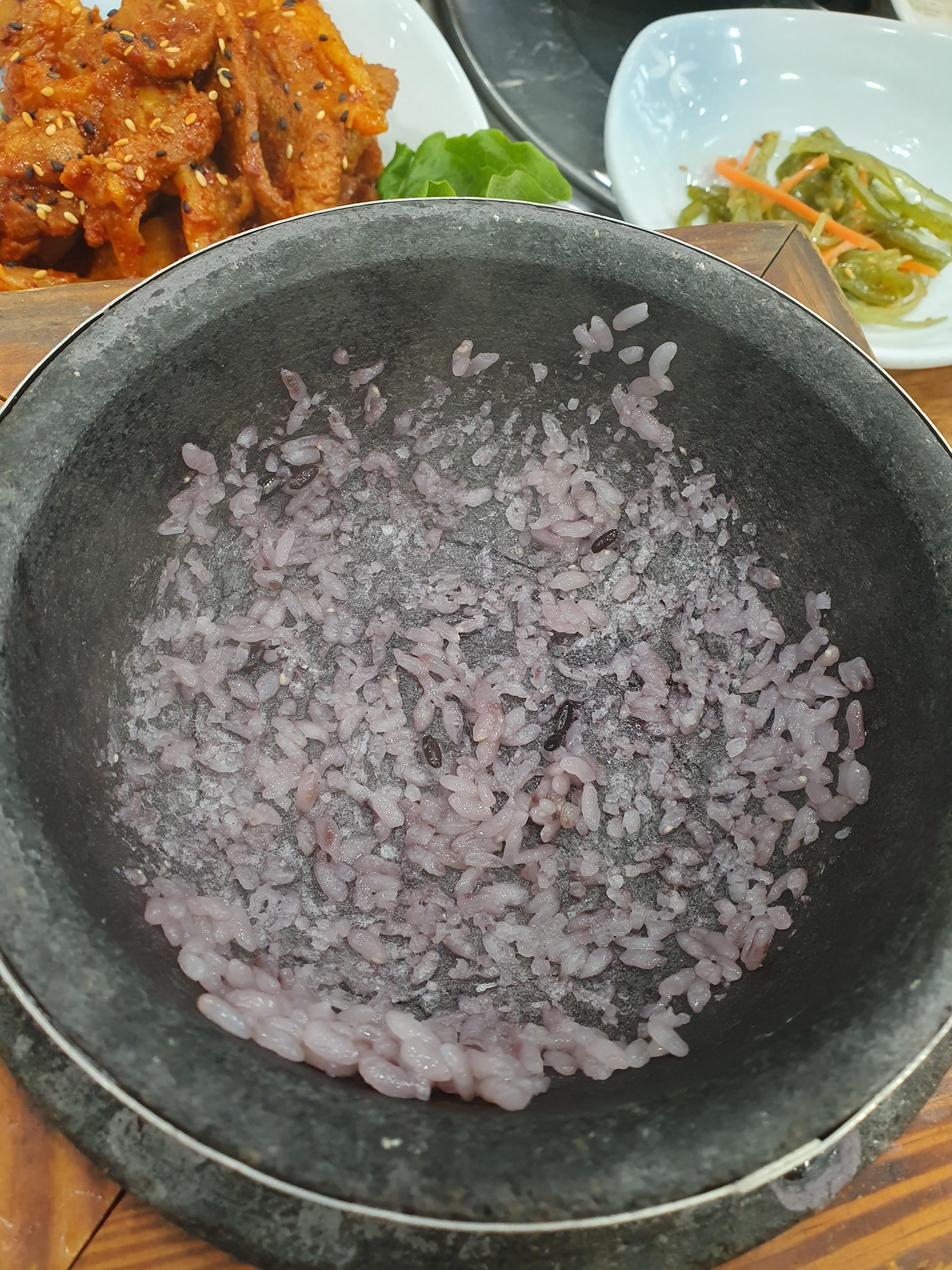 대정동 맛집 우렁촌 돌솥밥은 누룽지를 해먹을수 있어서 좋다.