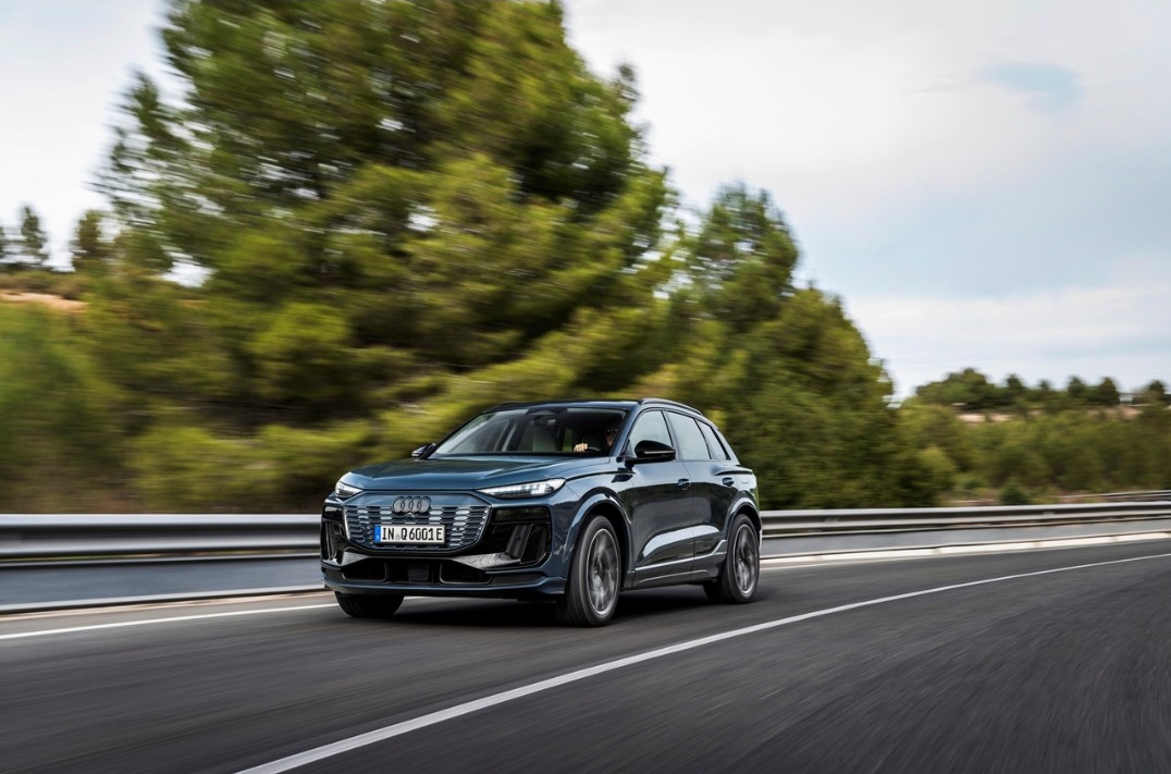 아우디 Q6 e-트론