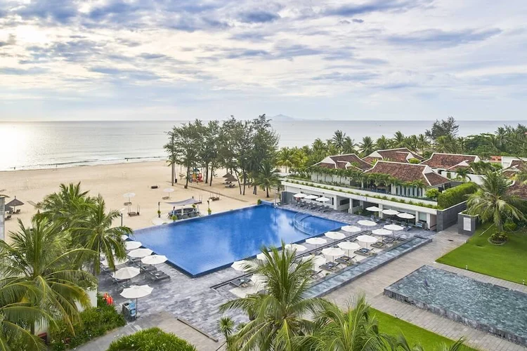 풀먼 다낭 비치 리조트 (Pullman Danang Beach Resort)