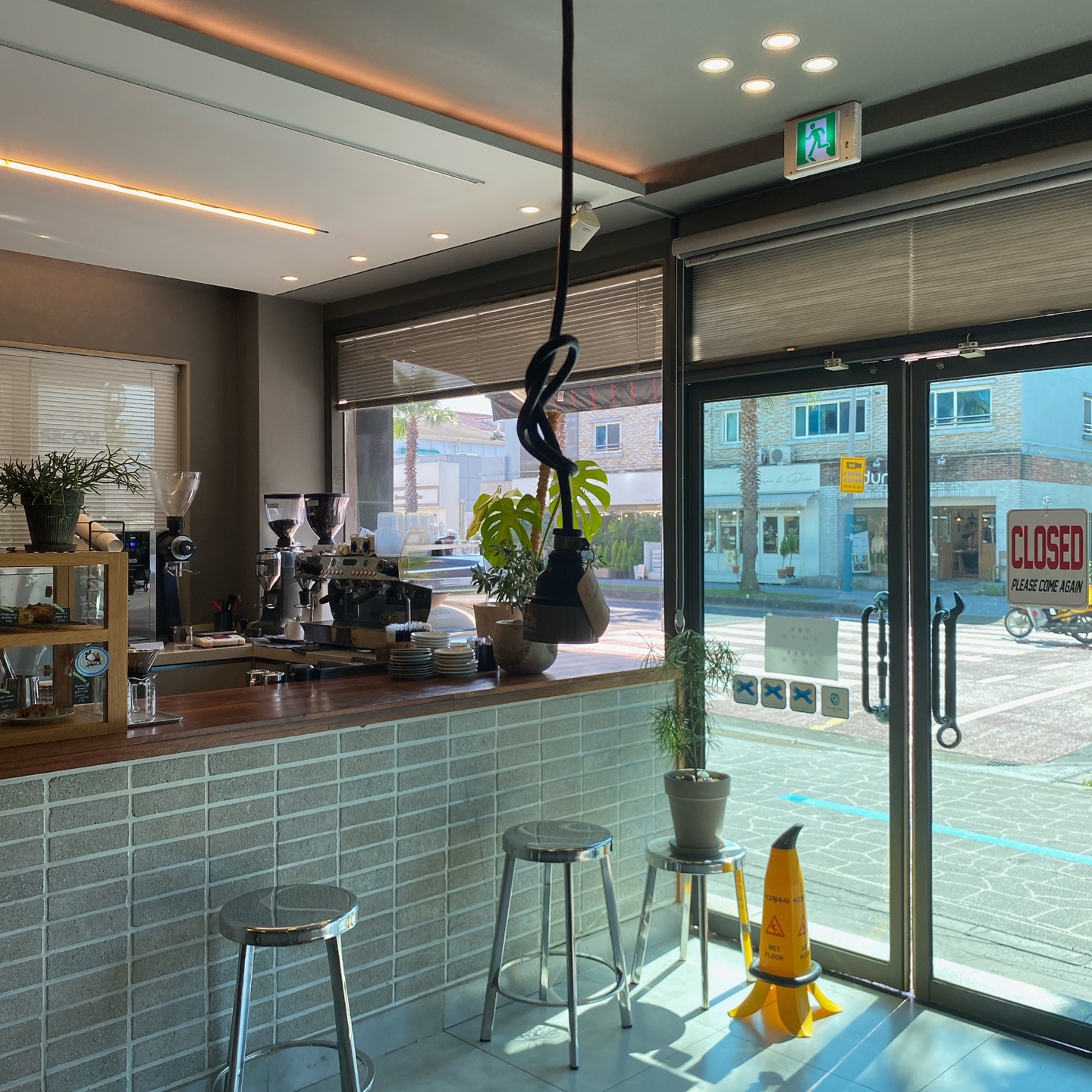 제주 산지천근처 아라동 제주도민카페 픽스커피[FIX Coffee]본점 리뷰 제주공항 맛집 카페 추천 주차장