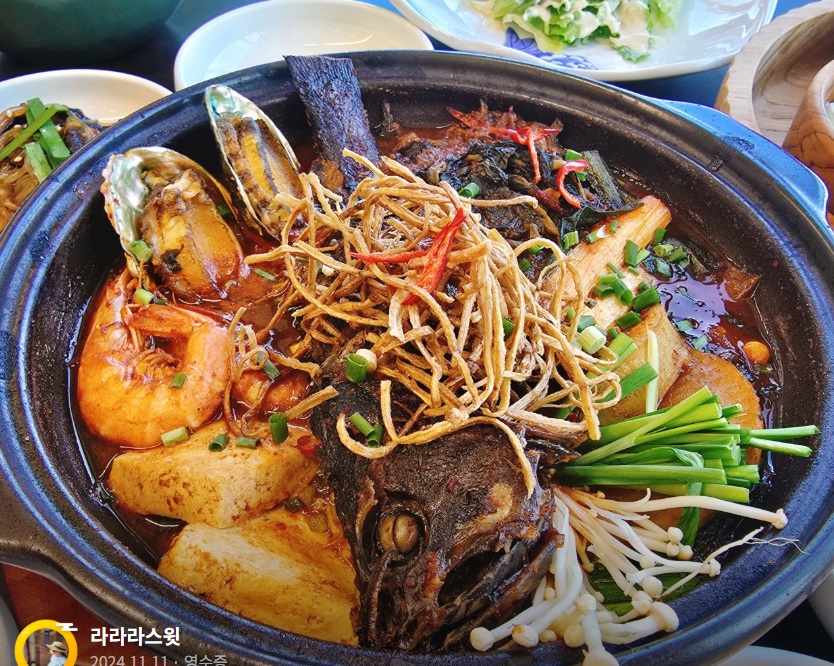 통우럭조림-물회-청춘돌우럭