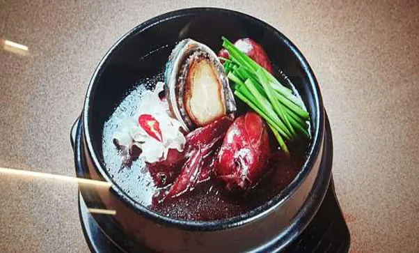 신촌해물칼국수