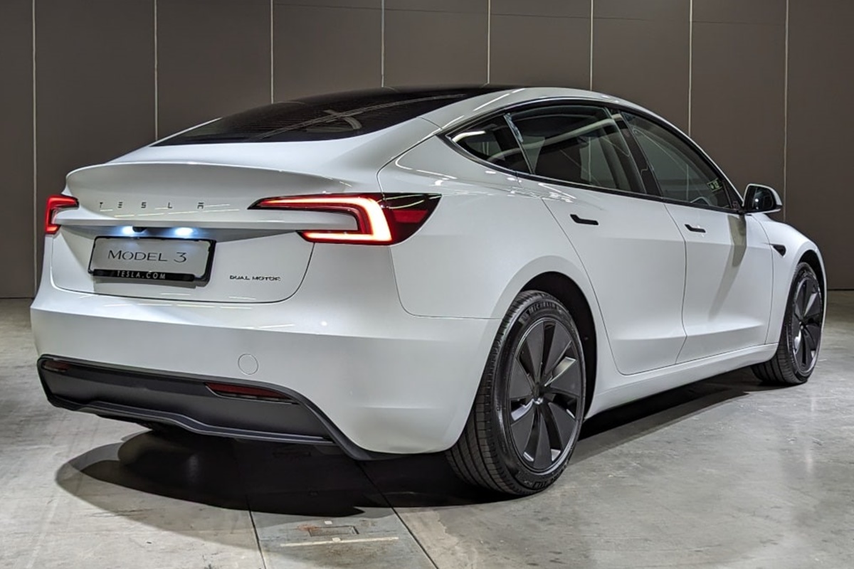 테슬라 모델3 하이랜드