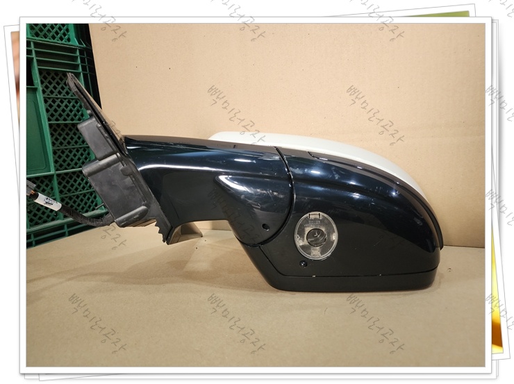 레인지로버 벨라 중고 사이드미러 하단부