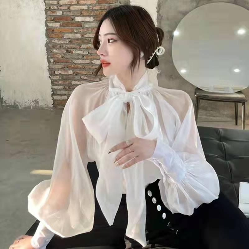 왕리본블라우스 광택 샤인 홀복 어깨 셔링 블라우스