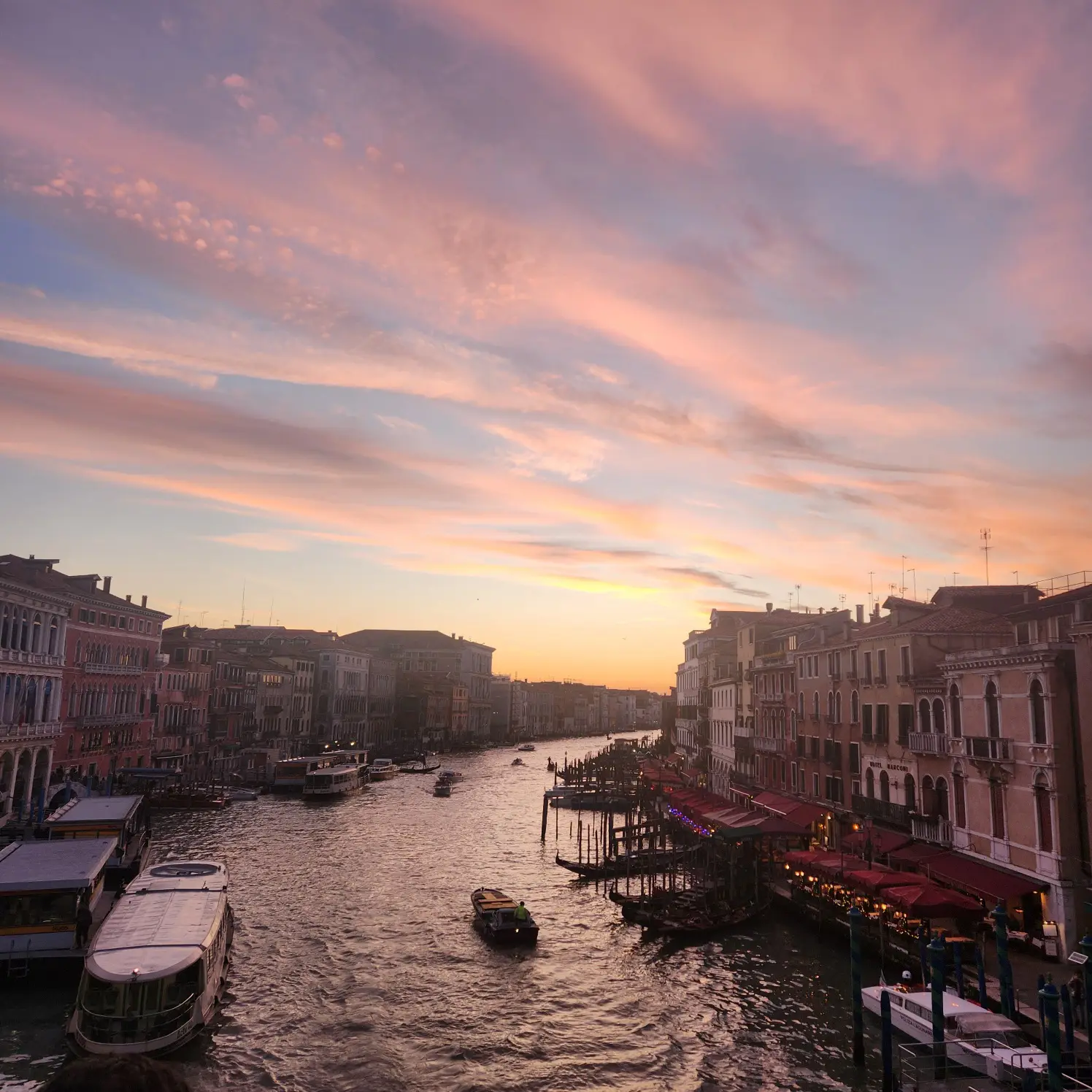 베네치아-본섬-저녁-노을