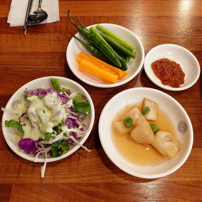 배양리 두루치기 수유점 밑반찬