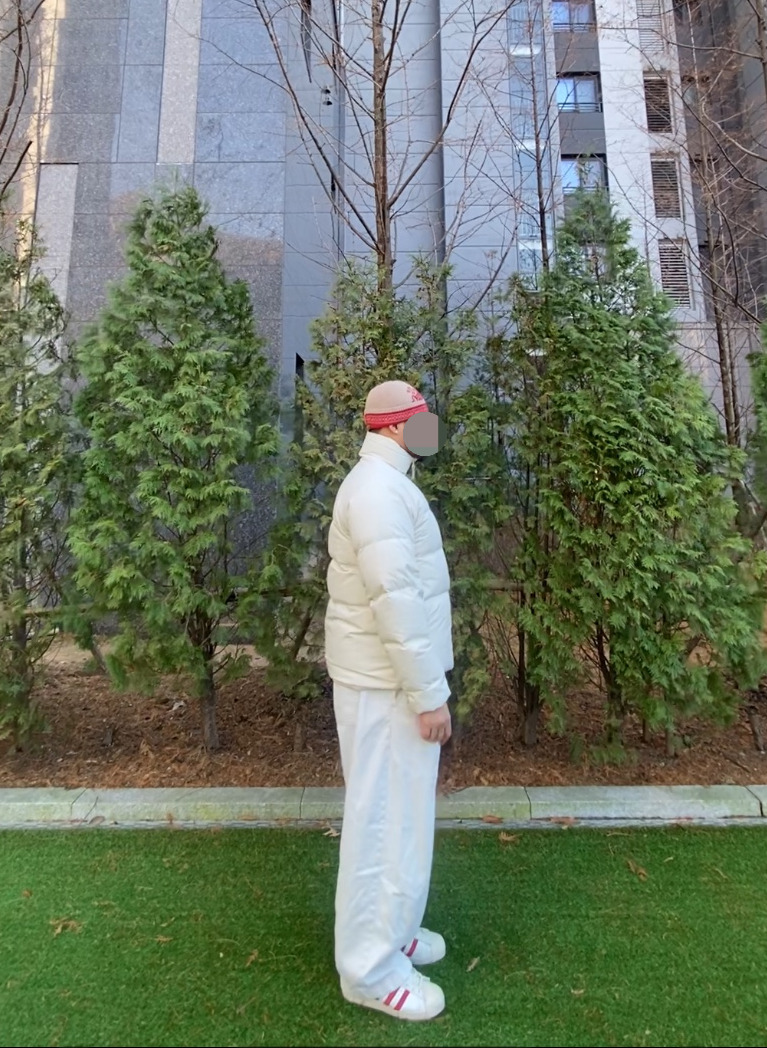 데일리룩('25. 12. 11.)오가프 노르딕패턴 울비니 니트비니 빈티지비니, 라퍼지스토어 미니멀 푸퍼 다운 숏패딩 점퍼, 무신사스탠다드 벌룬 팬츠, 아디다스 슈퍼스타 82 레드