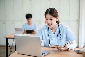 간호학(Nursing): "간호사 = 병원 근무? NO! 간호학과 졸업 후 선택할 수 있는 직업 10가지"