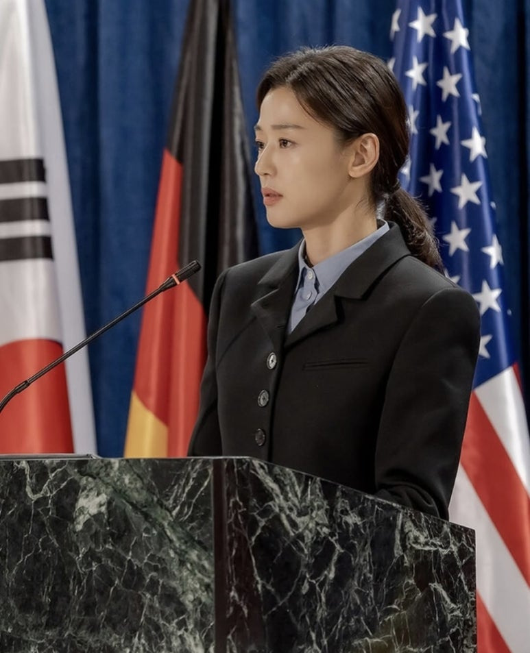 출연진과 배역 소개