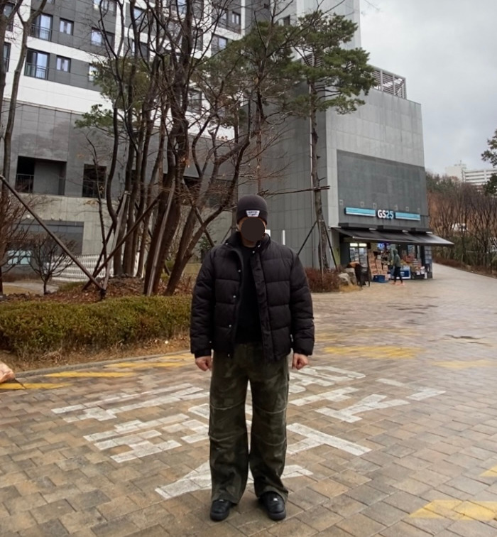데일리룩('26. 3. 2.)반스VANS 밀포드 비니, 바스틱 점퍼 숏패딩, 무신사스탠다드 티셔츠, 테이크이지 카모 카모플라쥬 밀리터리 더스티 카펜터 팬츠, 나이키 덩크하이 올블랙
