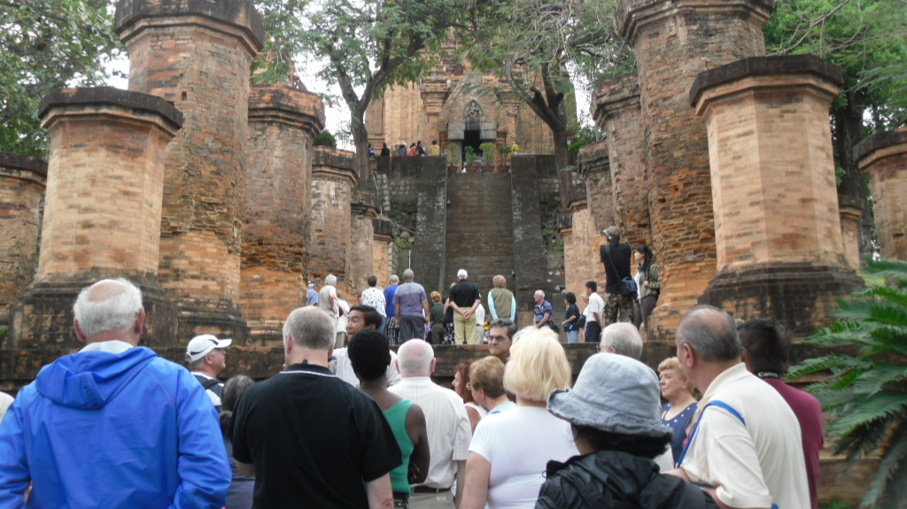 나트랑 포나가르 탑